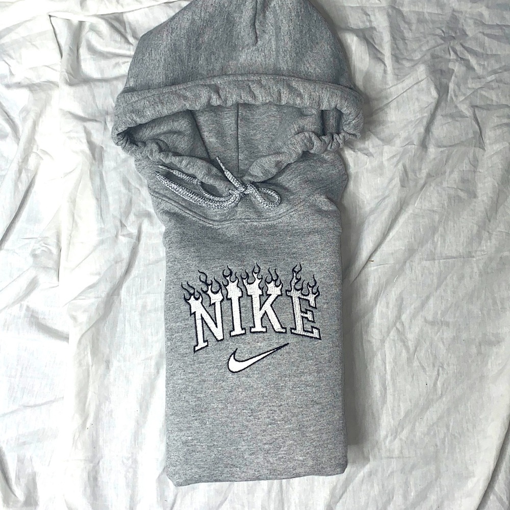 COPY - Sport Grey Nike Flames Embroidered Hoodie Sweatshirt size Medium (NEW